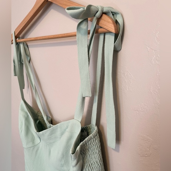 Wayf Light Green Sweetheart Neckline with Seamed Cups Mini Dress - Picture 13 of 15